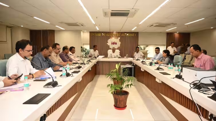 Shree Rajvansh Real Estate Meeting